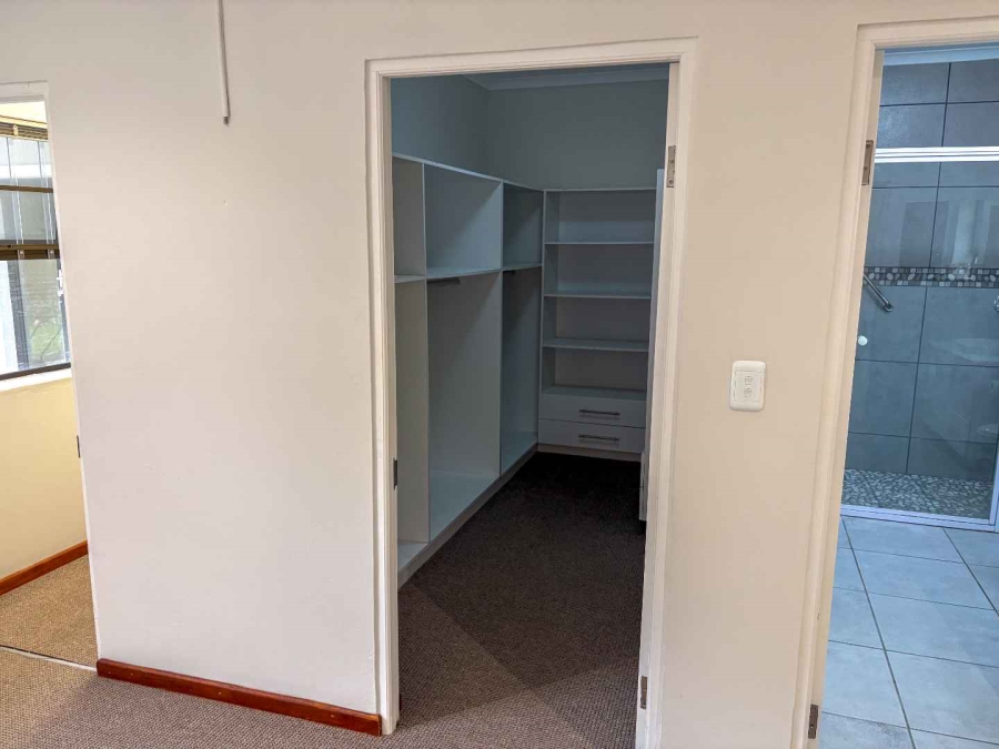 3 Bedroom Property for Sale in Stilbaai Wes Western Cape